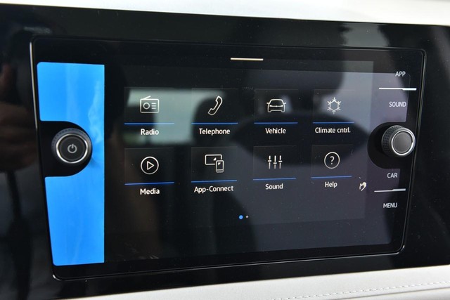 Volkswagen Taos Vehicle Image 13