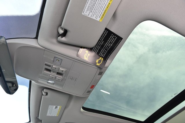 Volkswagen Taos Vehicle Image 22