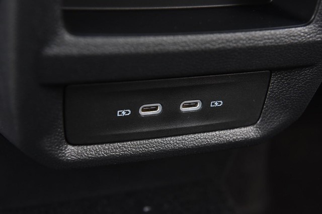 Volkswagen Taos Vehicle Image 25