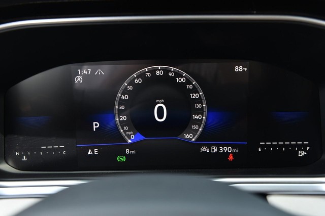 Volkswagen Taos Vehicle Image 11