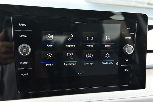 Volkswagen Taos Vehicle Image 13