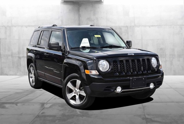 Jeep Patriot Vehicle Image 02