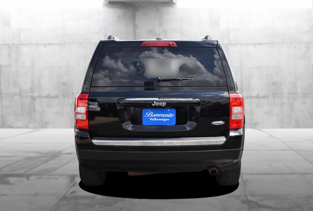 Jeep Patriot Vehicle Image 06
