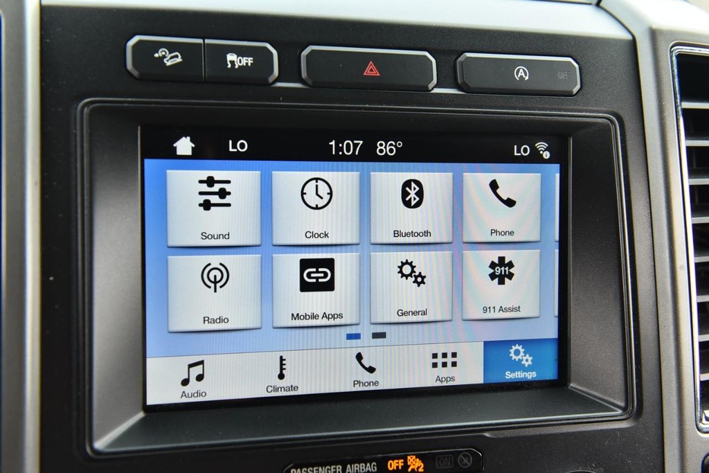 Ford Expedition Vehicle Full-screen Gallery Image 15