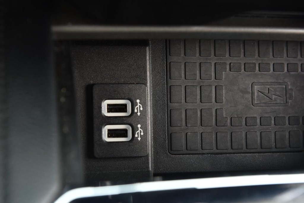 Ford Expedition Vehicle Full-screen Gallery Image 18