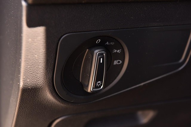 Volkswagen Tiguan Vehicle Image 10