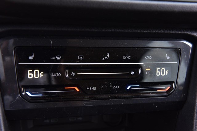 Volkswagen Tiguan Vehicle Image 14