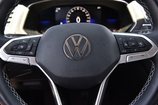 Volkswagen Tiguan Vehicle Image 16
