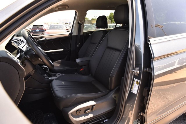 Volkswagen Tiguan Vehicle Image 17