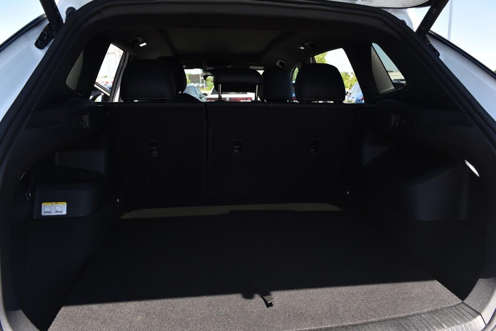 Volkswagen Tiguan Vehicle Full-screen Gallery Image 25