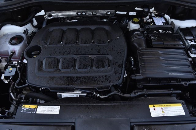 Volkswagen Tiguan Vehicle Image 27