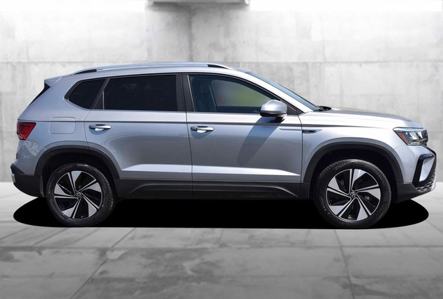 Volkswagen Taos Vehicle Image 05