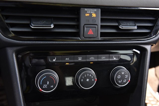 Volkswagen Taos Vehicle Image 14