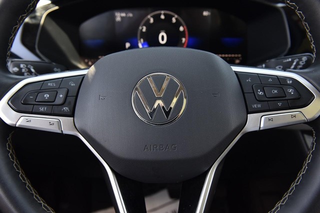 Volkswagen Taos Vehicle Image 18
