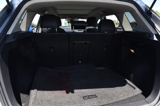 Volkswagen Taos Vehicle Image 25