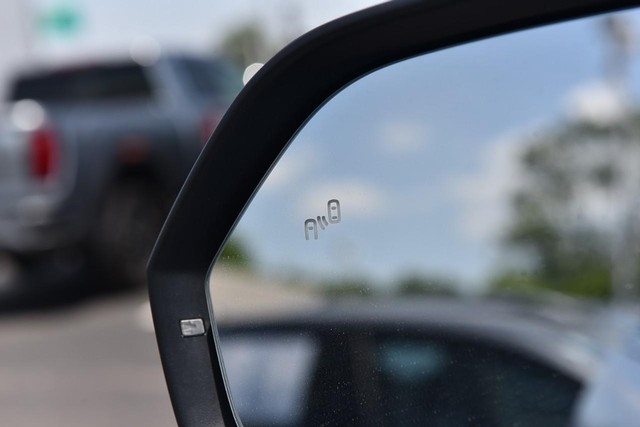 Volkswagen Atlas Cross Sport Vehicle Image 10