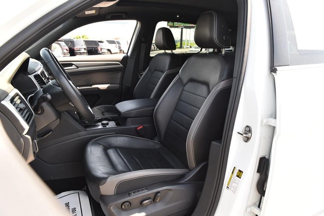 Volkswagen Atlas Cross Sport Vehicle Image 19