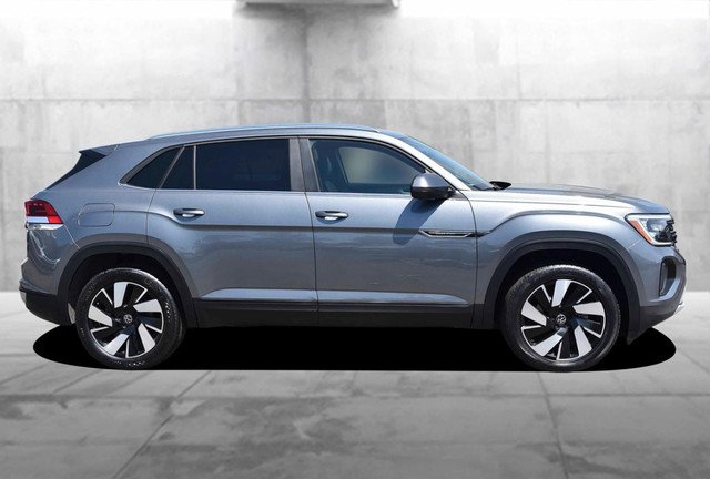 Volkswagen Atlas Cross Sport Vehicle Image 05