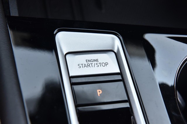Volkswagen Atlas Cross Sport Vehicle Image 17