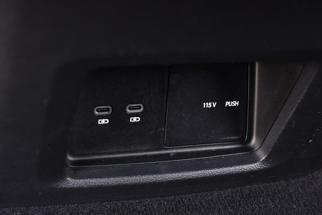 Volkswagen Atlas Cross Sport Vehicle Image 23