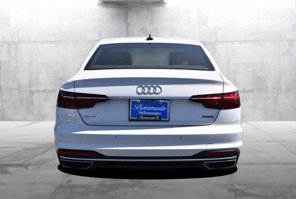 Audi A4 Sedan Vehicle Full-screen Gallery Image 6