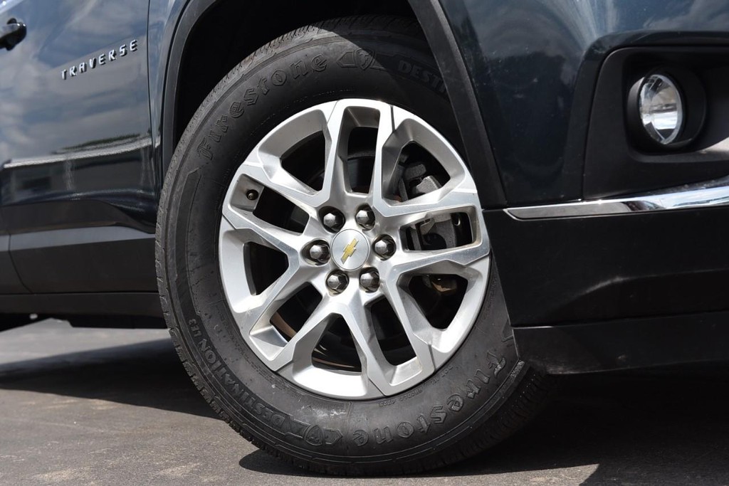 Chevrolet Traverse Vehicle Full-screen Gallery Image 3