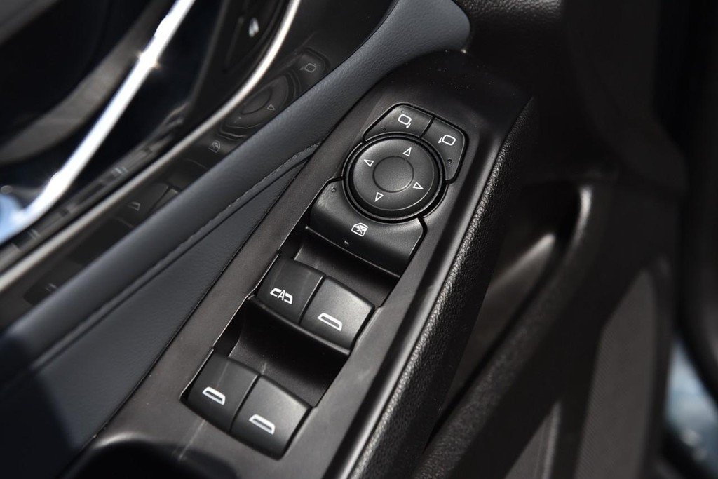 Chevrolet Traverse Vehicle Full-screen Gallery Image 8