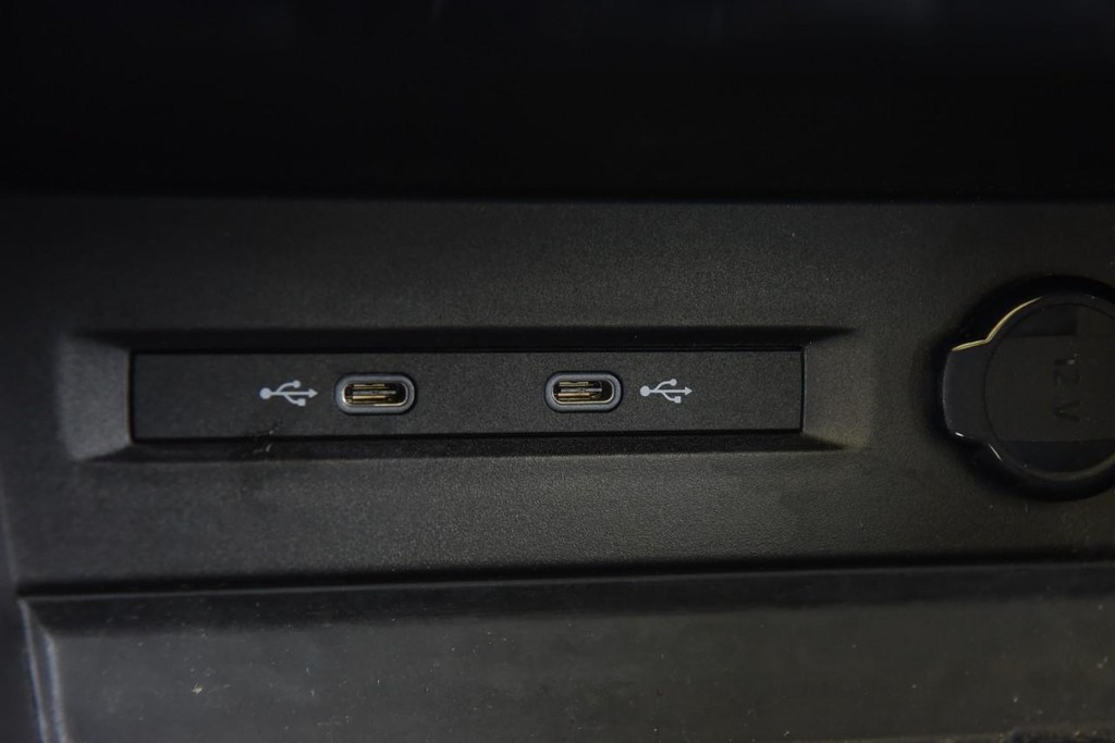 Volkswagen Taos Vehicle Full-screen Gallery Image 15