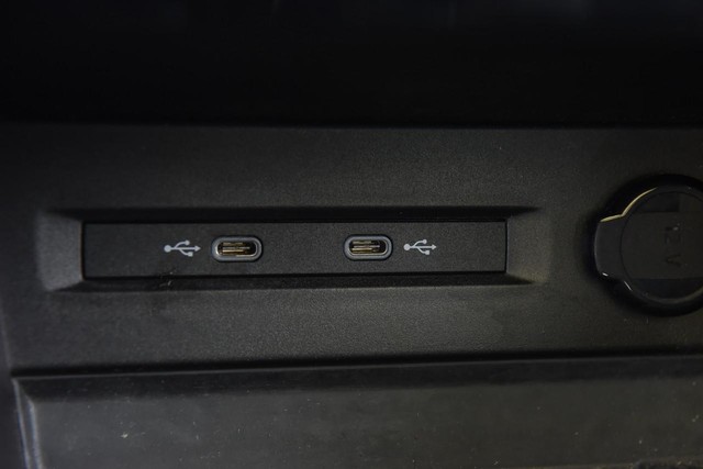 Volkswagen Taos Vehicle Image 15