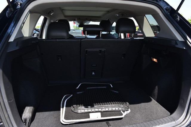 Volkswagen Taos Vehicle Image 25