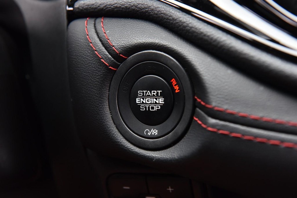 Dodge Durango Vehicle Full-screen Gallery Image 18
