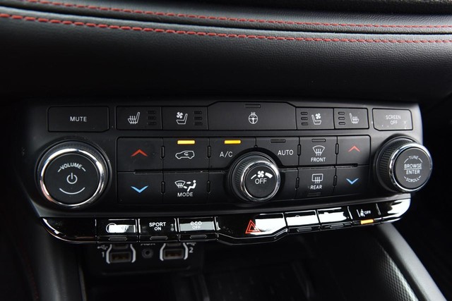 Dodge Durango Vehicle Image 16