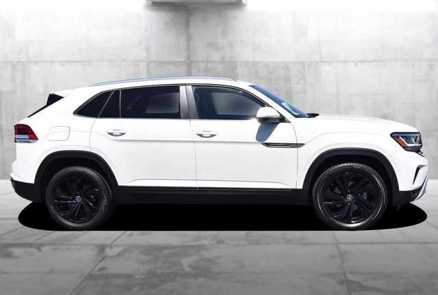 Volkswagen Atlas Cross Sport Vehicle Image 05