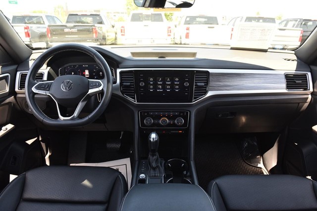 Volkswagen Atlas Cross Sport Vehicle Image 07