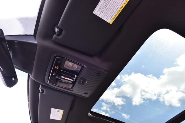 Volkswagen Atlas Cross Sport Vehicle Image 20