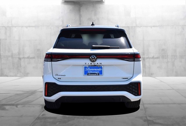 Volkswagen Tiguan Vehicle Image 06