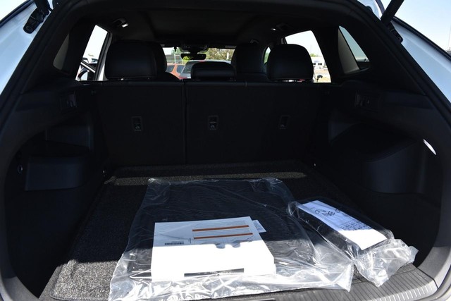 Volkswagen Tiguan Vehicle Image 25