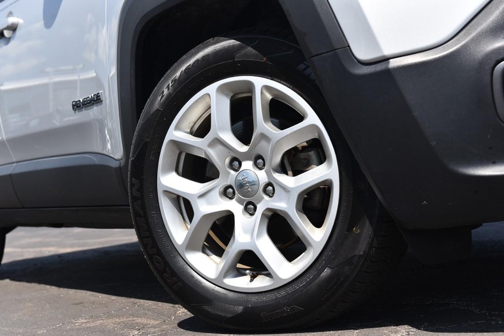 Jeep Renegade Vehicle Full-screen Gallery Image 3