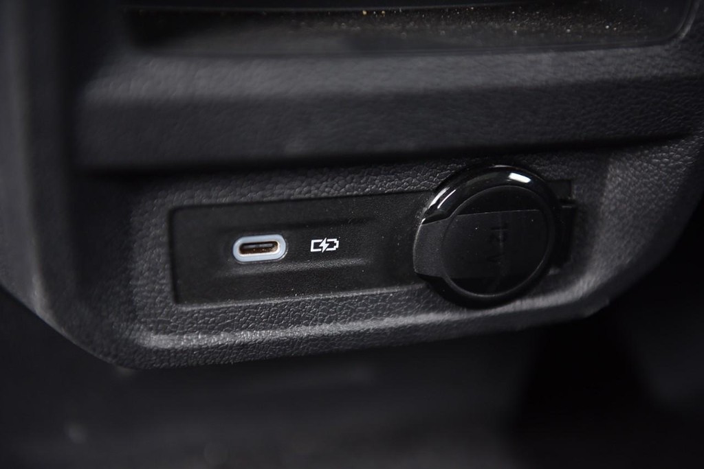 Volkswagen Tiguan Vehicle Full-screen Gallery Image 25
