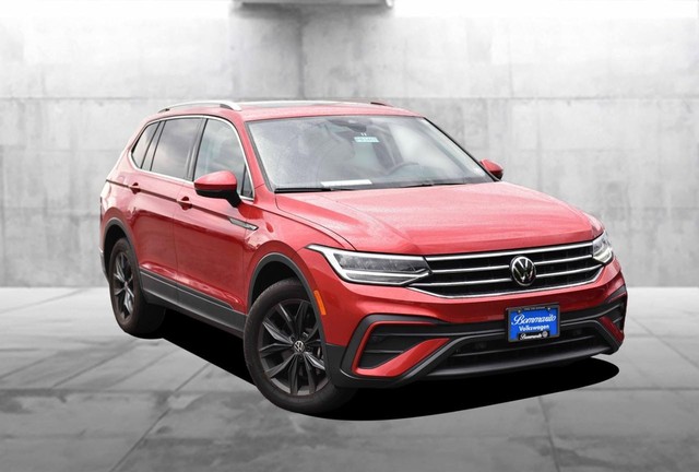 Volkswagen Tiguan Vehicle Image 02