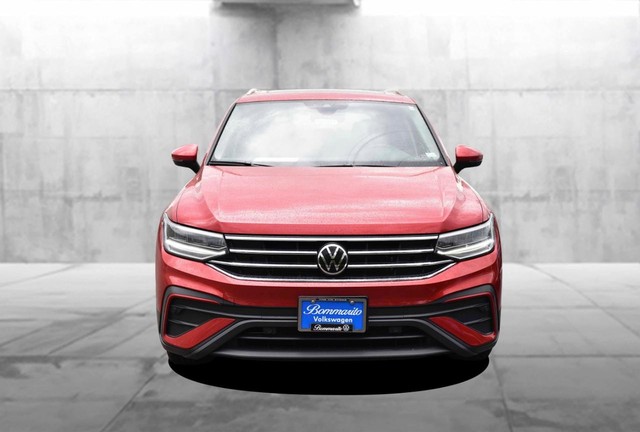 Volkswagen Tiguan Vehicle Image 04