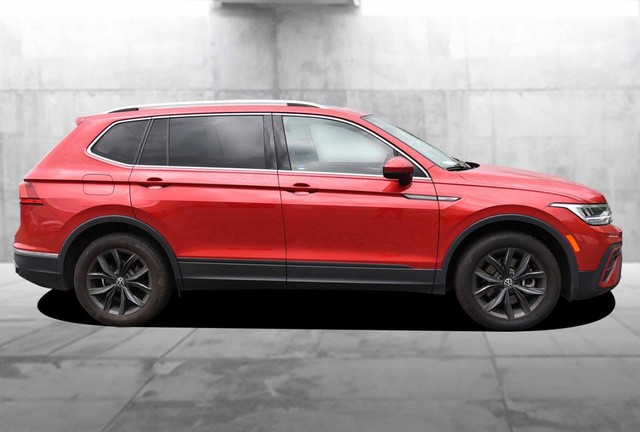 Volkswagen Tiguan Vehicle Image 05