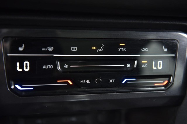 Volkswagen Tiguan Vehicle Image 15