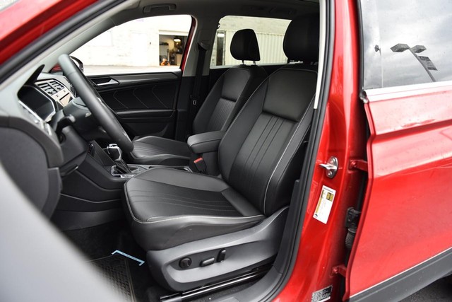 Volkswagen Tiguan Vehicle Image 20