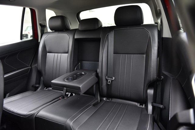 Volkswagen Tiguan Vehicle Image 23