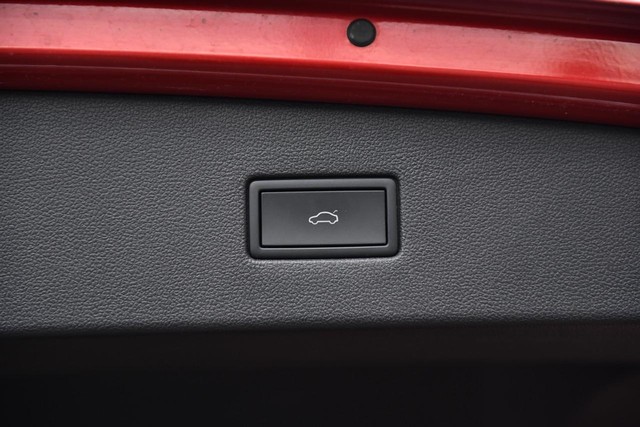 Volkswagen Tiguan Vehicle Image 27