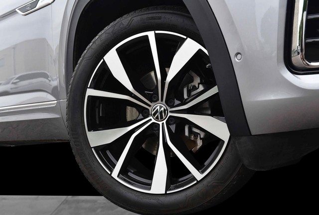 Volkswagen Atlas Vehicle Image 03