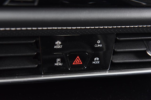 Volkswagen Atlas Vehicle Image 15