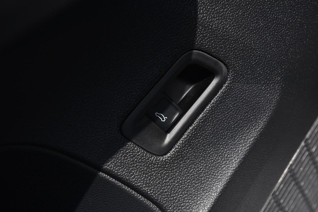 Volkswagen Atlas Vehicle Image 09