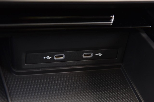Volkswagen Atlas Vehicle Image 16